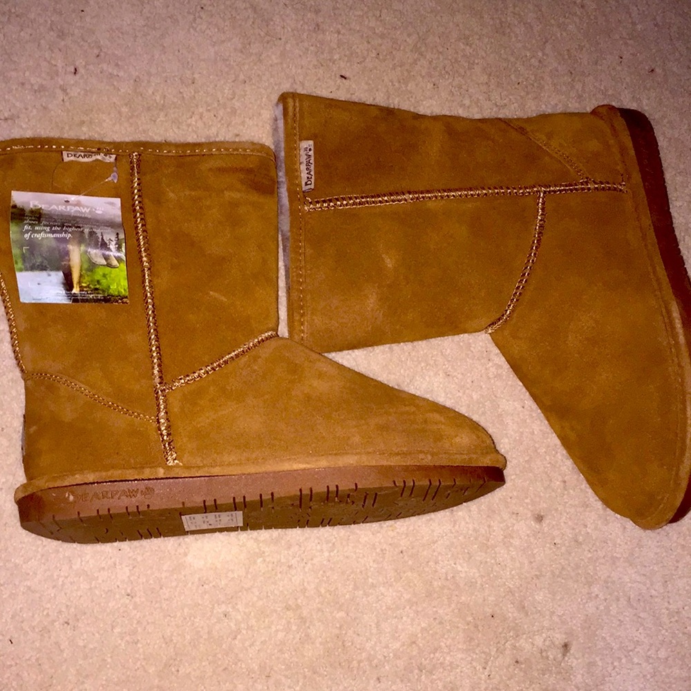 Bear part Emma short wide hickory size 10 women’s